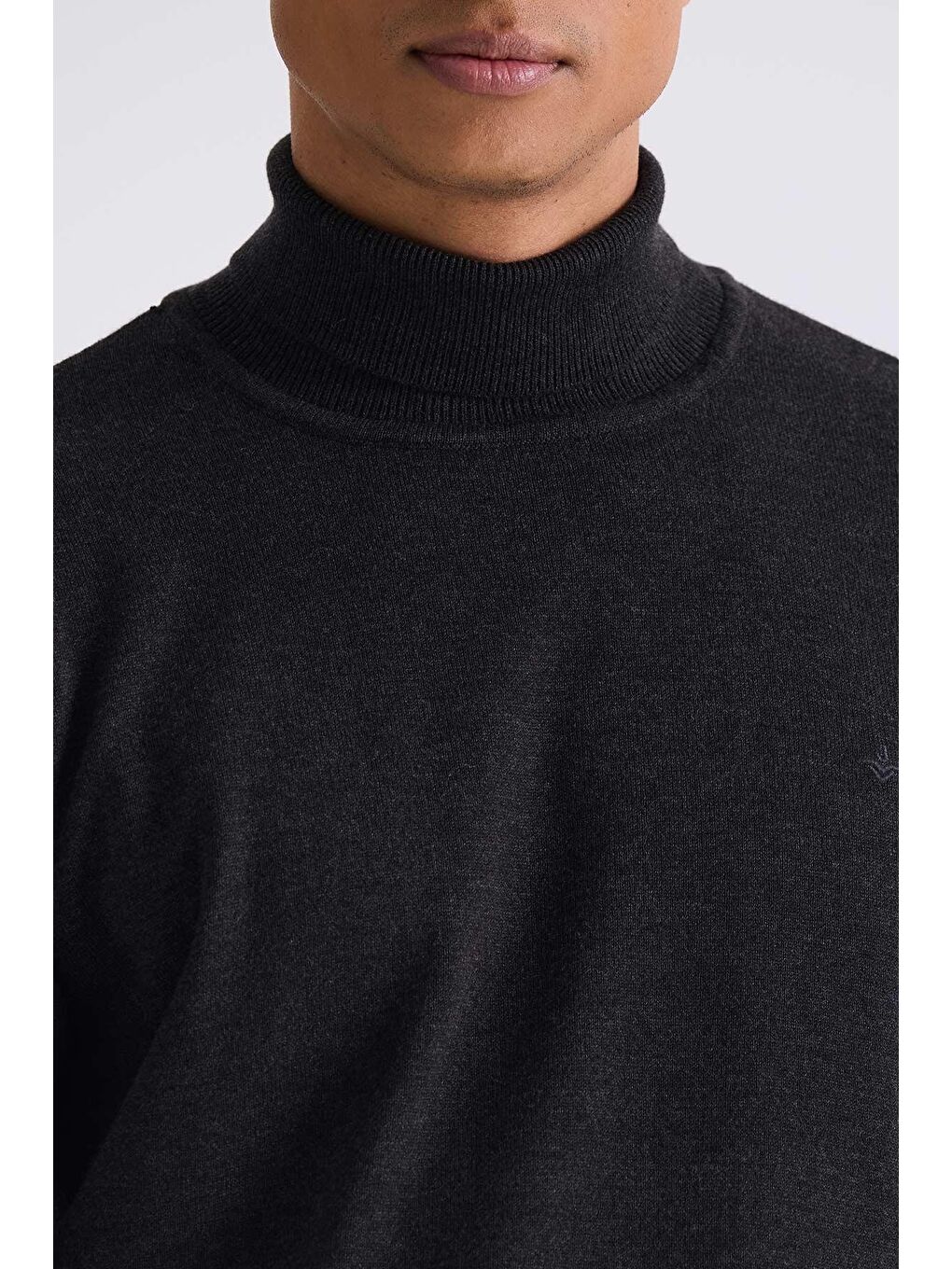 Antrasit Slim Fit Tam Balıkçı Yaka Triko Kazak-2