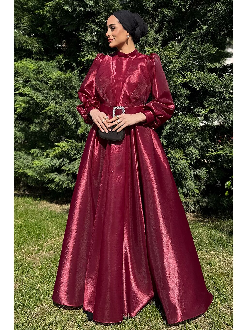 Bordo Kadın Ön Drapeli Omuz Detaylı Bel Taşlı Kuşaklı Prenses Model Tesettür-3