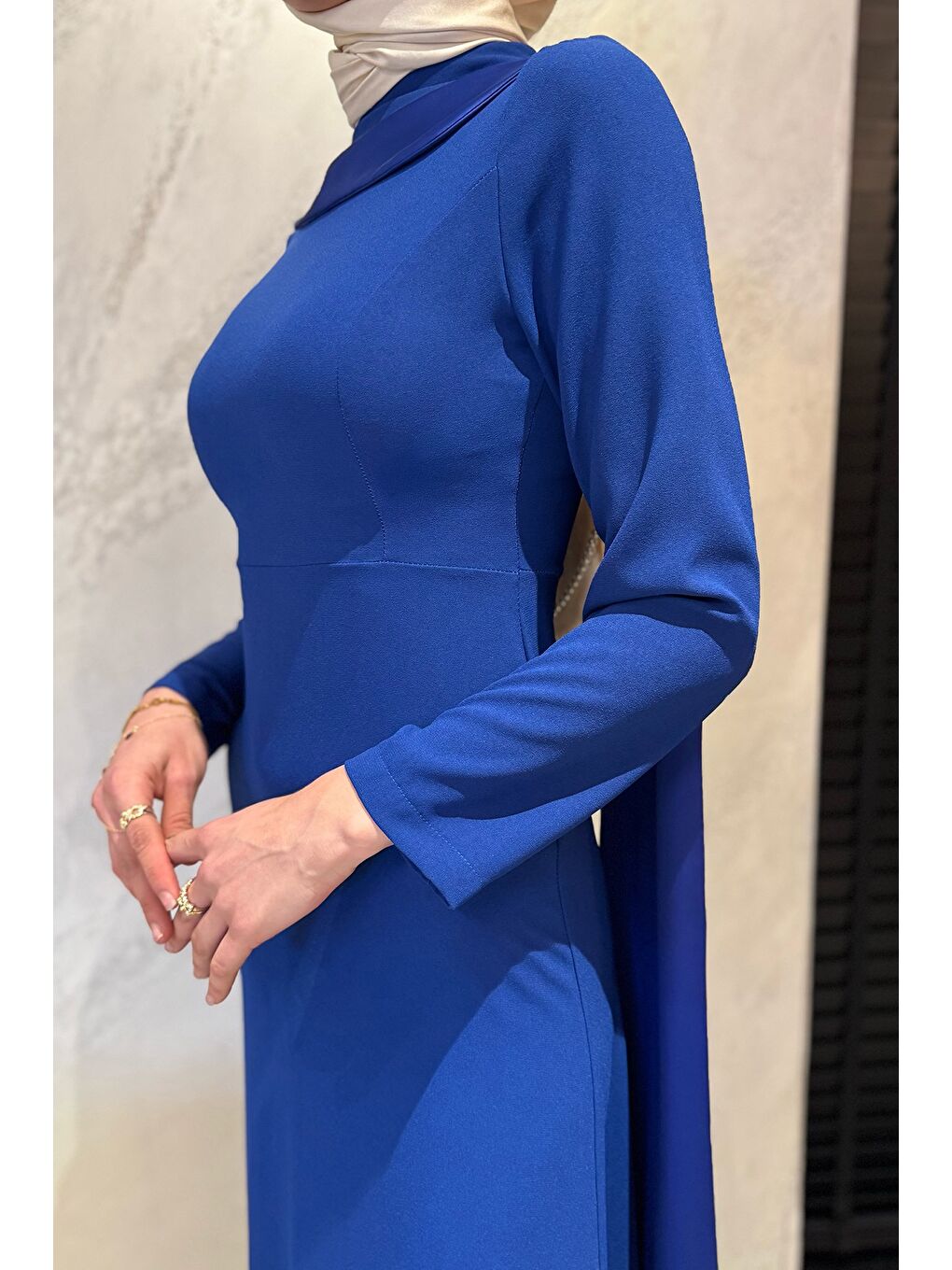 Mavi İnci Detaylı Tesettür Abiye Elbise-5
