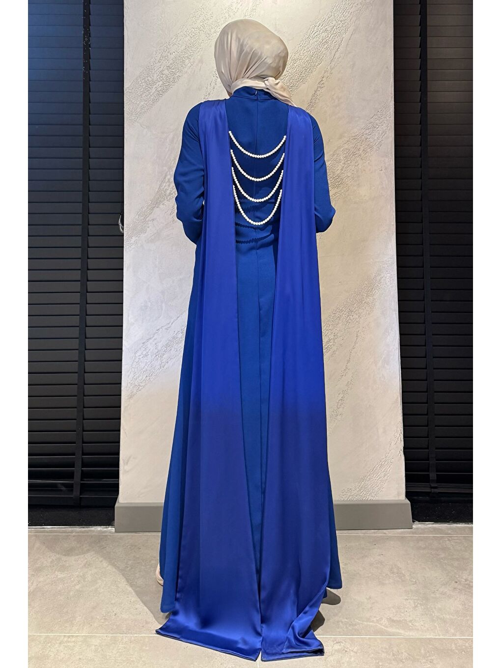 Mavi İnci Detaylı Tesettür Abiye Elbise-7