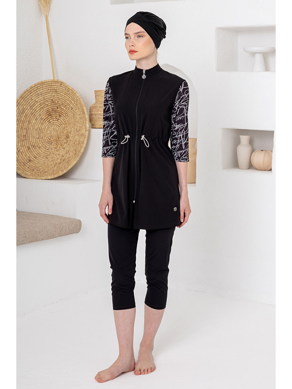 UV Korumalı Truvakar Kollu Taytlı Spor Elastan Yarı Kapalı Mayo 1603 Siyah02-1