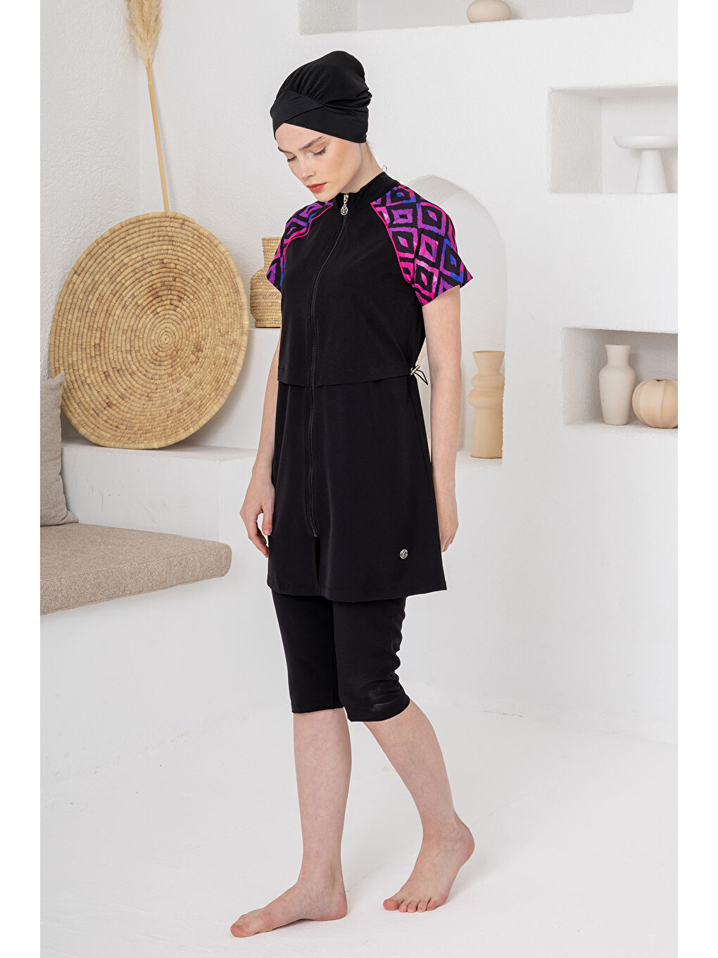 UV Korumalı Spor Elastan Kısa Kol Yarı Kapalı Tesettür Mayo 1607 Siyah04-2