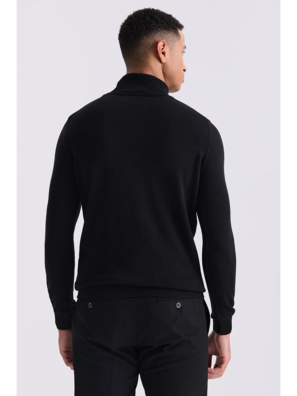 Siyah Slim Fit Tam Balıkçı Yaka Desenli Triko Kazak-3