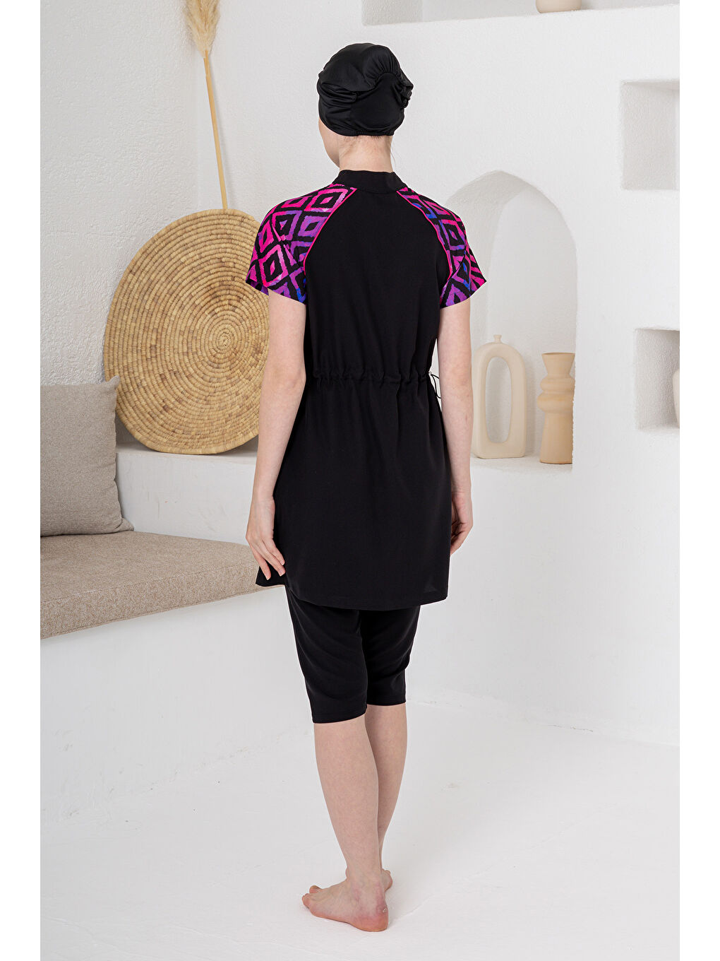 UV Korumalı Spor Elastan Kısa Kol Yarı Kapalı Tesettür Mayo 1607 Siyah04-4