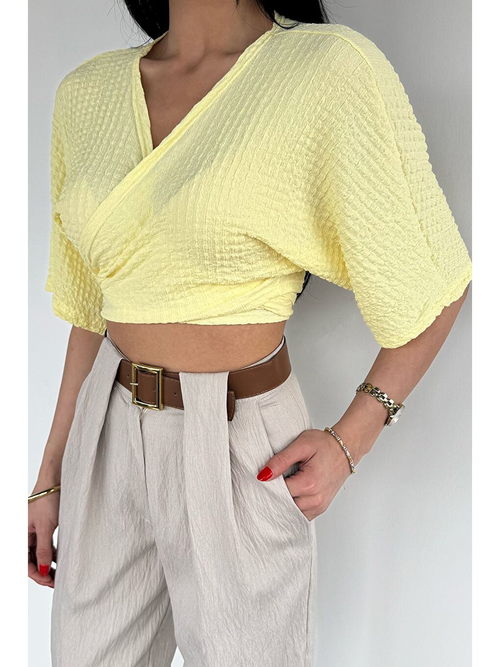 Sarı Kadın Bağlamalı Bluz-2