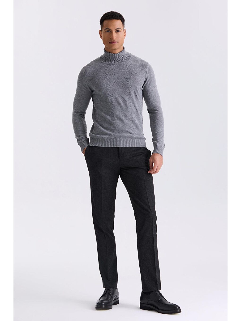 Gri Slim Fit Tam Balıkçı Yaka Desenli Triko Kazak-1