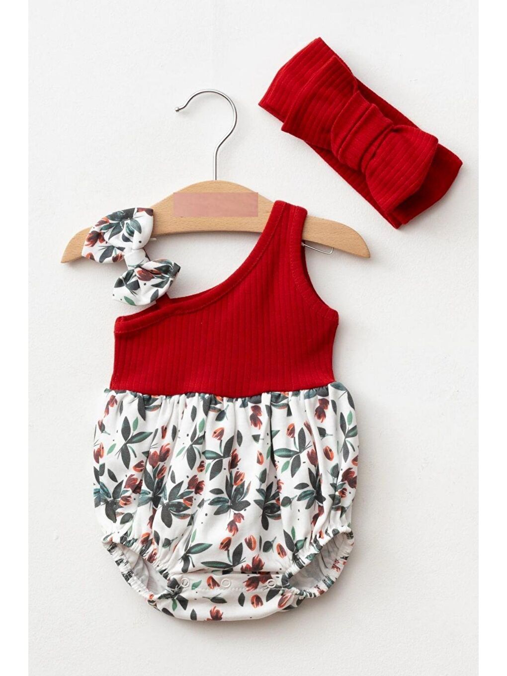 Kırmızı Kız Bebek Kokina Çiçeği Tek Omuz Romper Tulum