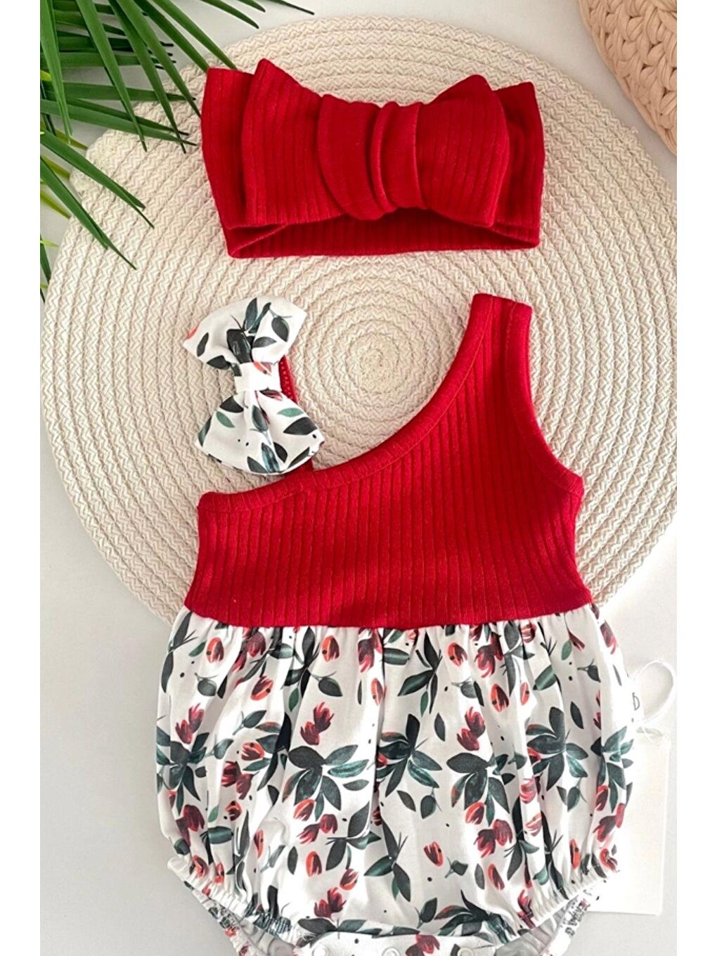 Kırmızı Kız Bebek Kokina Çiçeği Tek Omuz Romper Tulum-1
