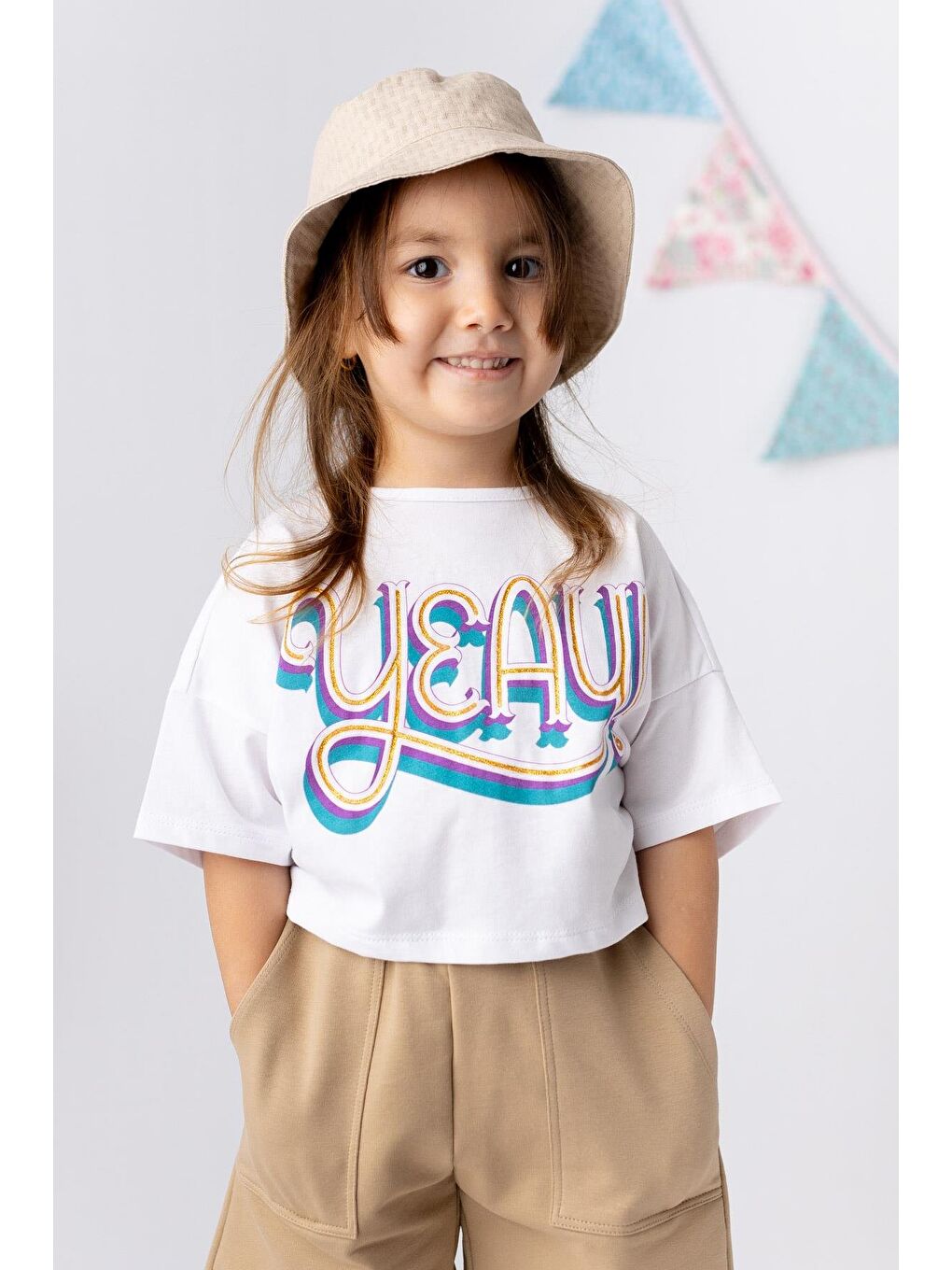 ZEYLAND Beyaz Kız Çocuk Basic Crop Tshirt