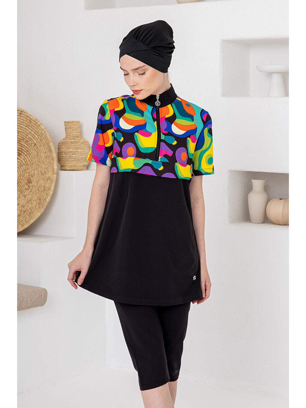 UV Korumalı Spor Elastan Kısa Kol Yarı Kapalı Tesettür Mayo 1609 Siyah-2