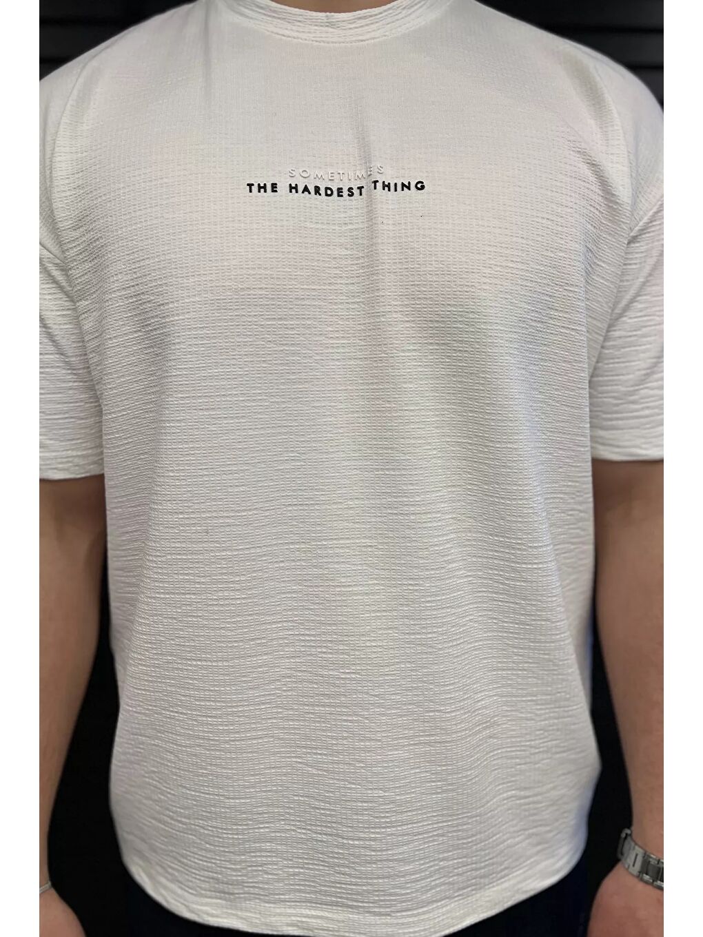 Beyaz Erkek Silikon Yazı Baskılı Kendinden Desenli Tişört-3