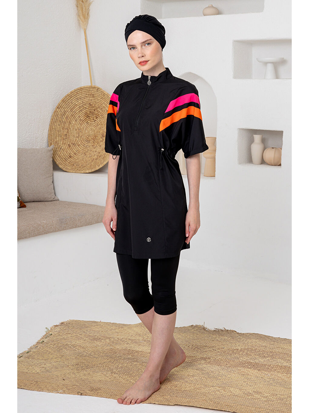 UV Korumalı Kısa Kollu Taytlı Paraşüt Kumaş Yarı Kapalı Mayo 1615 Siyah01-2