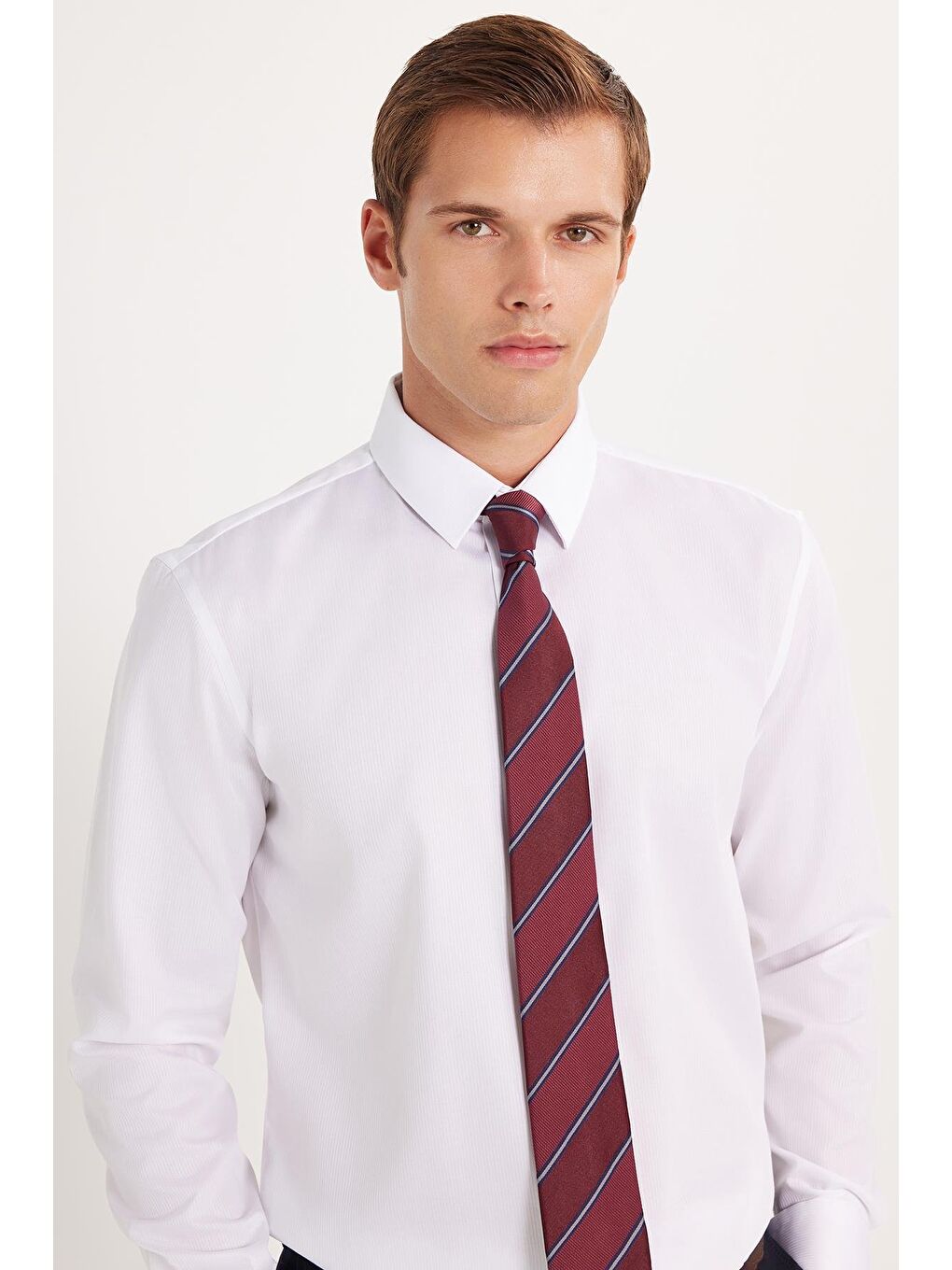 Slim Fit Beyaz Non-Iron %100 Pamuk Doğa Dostu Ekoteks Belgeli Ütü Gerektirmez Gömlek-1