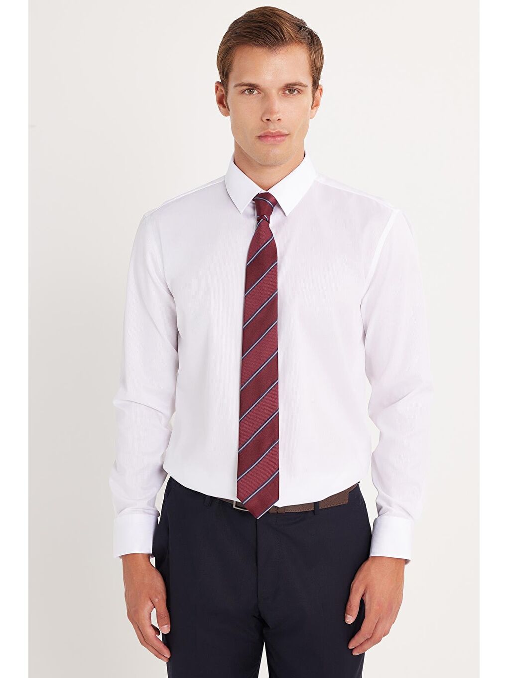 Slim Fit Beyaz Non-Iron %100 Pamuk Doğa Dostu Ekoteks Belgeli Ütü Gerektirmez Gömlek-3