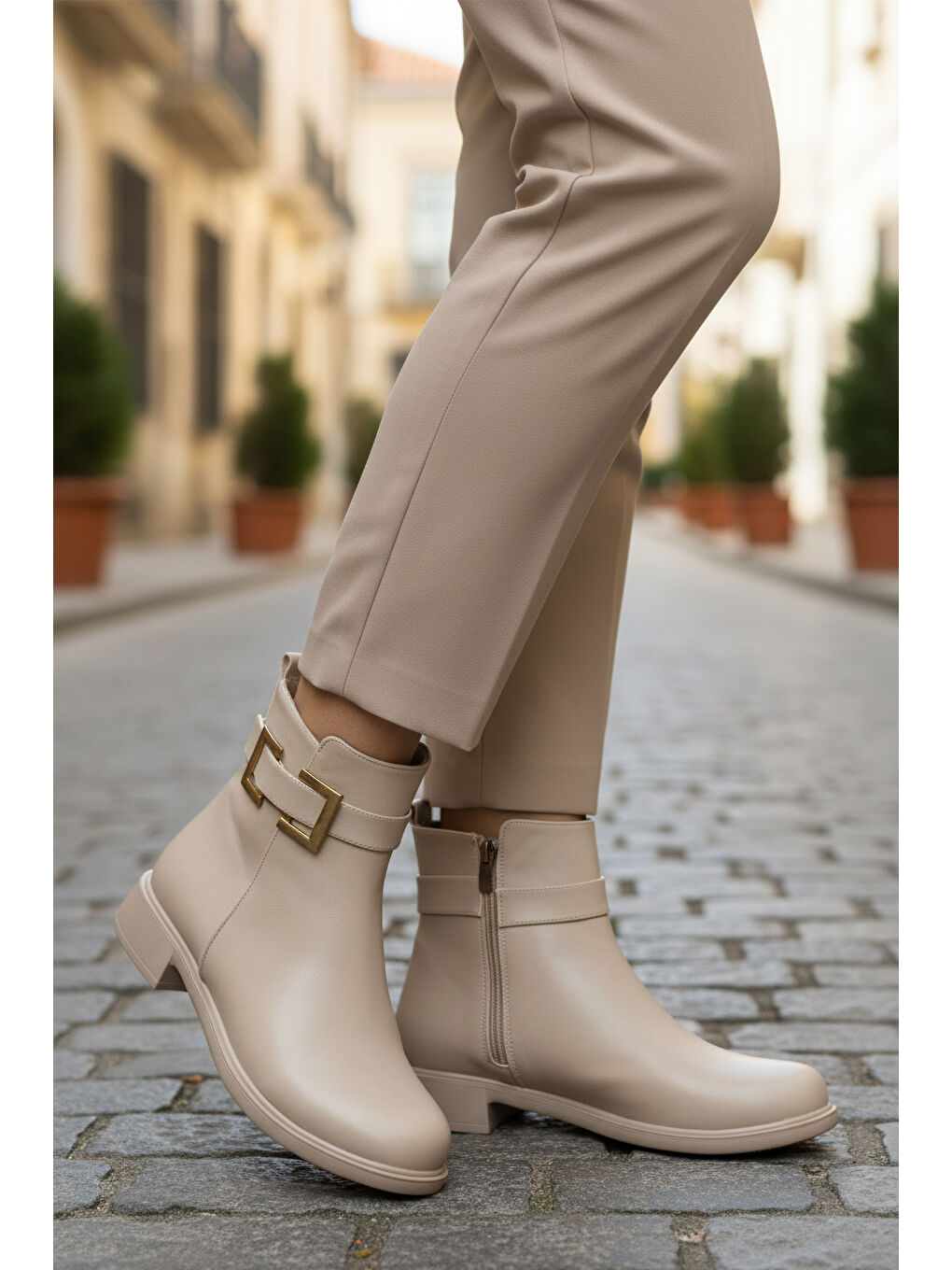 Bej Cilt Fermuarlı Kaymaz İçi Polarlı Kadın Bot 209144 Z-2