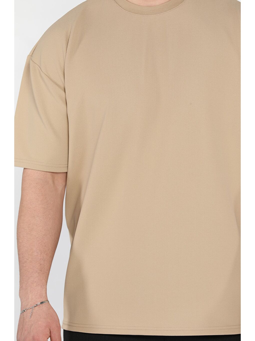 Ekru Erkek Bisiklet Yaka Kendinden Desenli Tişört-3