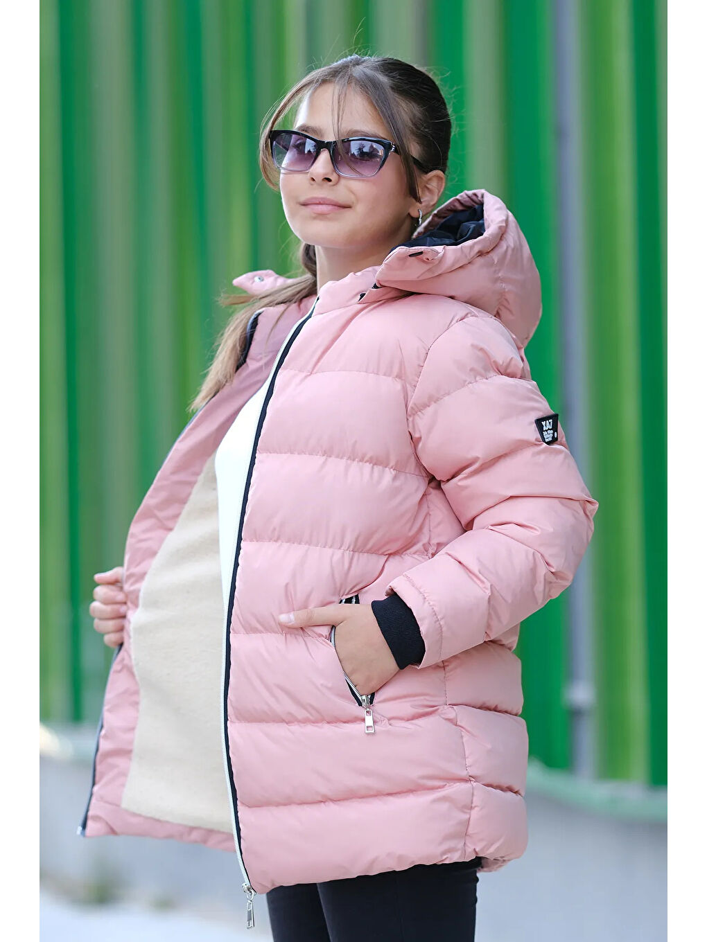 Pembe Kız Çocuk Kapüşonlu Kalın Uzun Şişme Mont KM.YY31-1