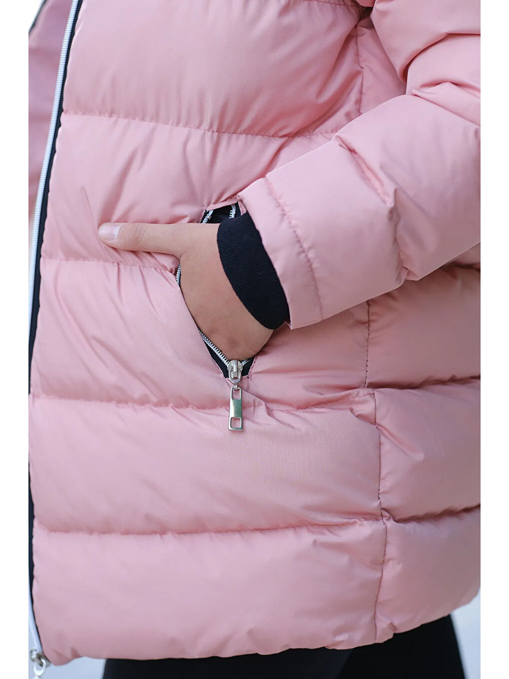 Pembe Kız Çocuk Kapüşonlu Kalın Uzun Şişme Mont KM.YY31-3