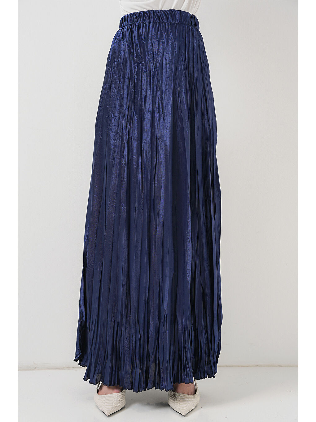 Kadın Uzun Kırışık Parlak Etek 8034 - D.Lacivert-1