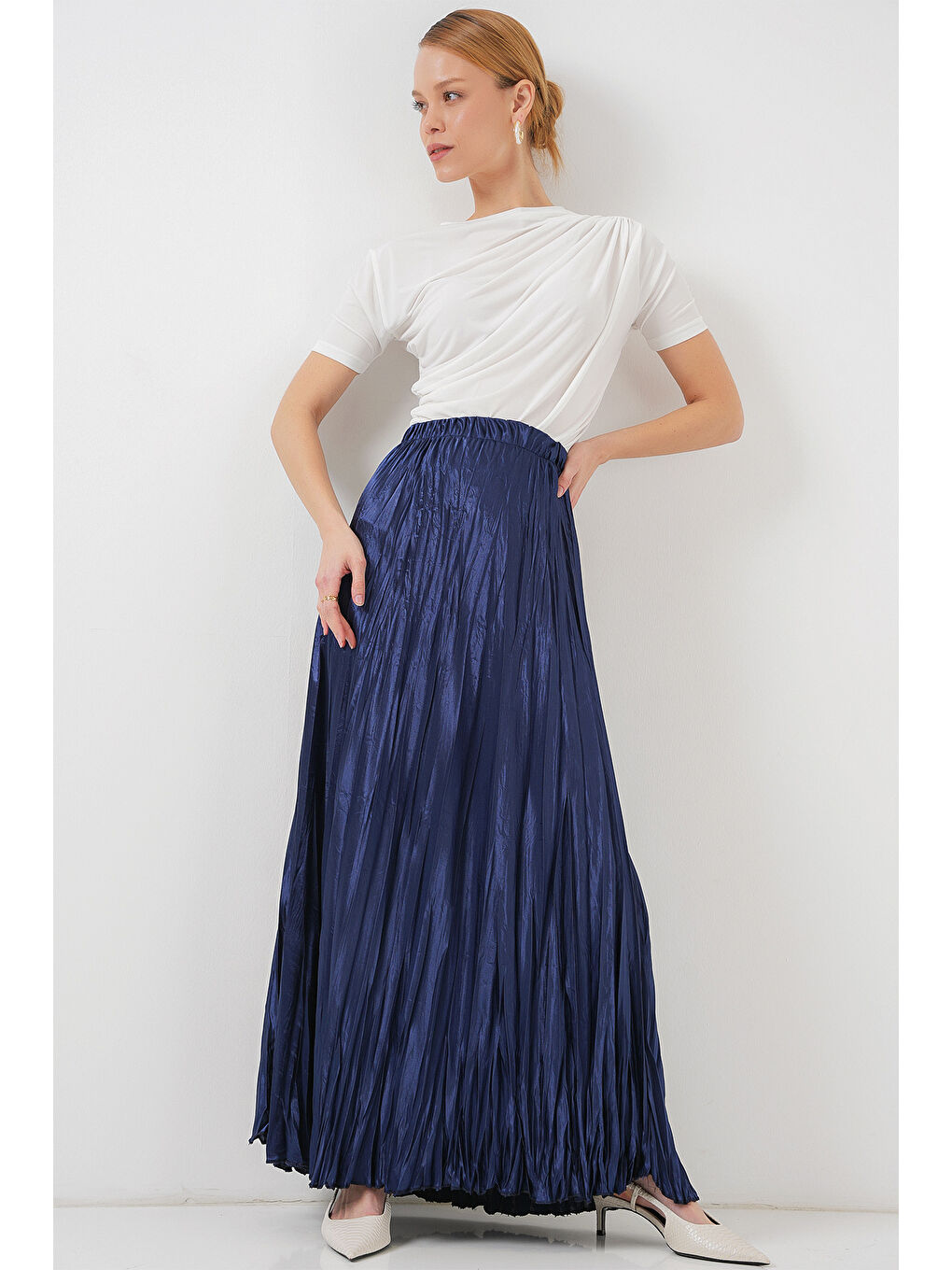 Kadın Uzun Kırışık Parlak Etek 8034 - D.Lacivert-2