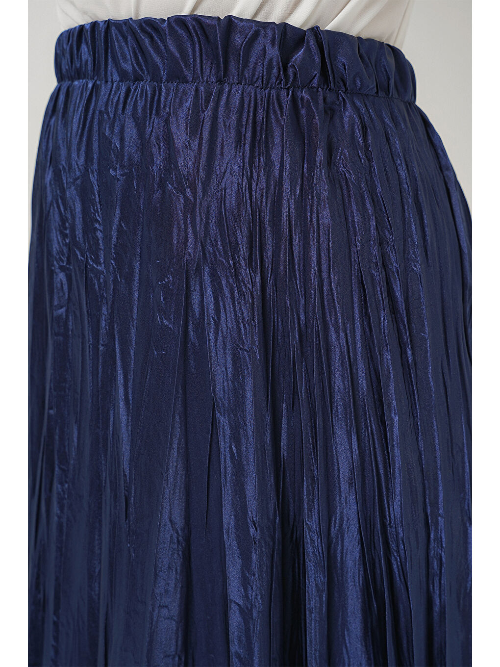 Kadın Uzun Kırışık Parlak Etek 8034 - D.Lacivert-4