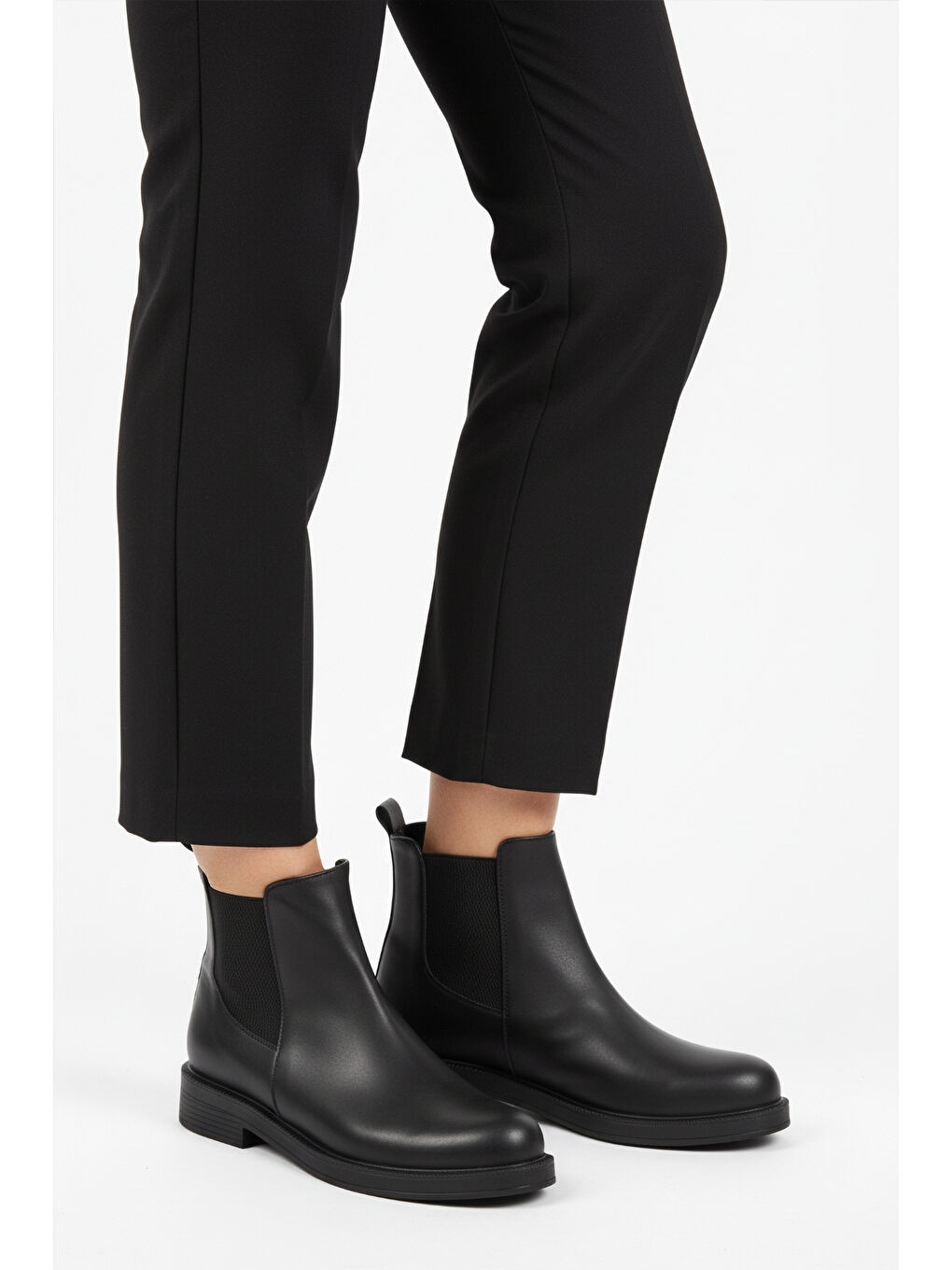 Siyah Cilt Polarlı Kolay Giyilebilir Kaymaz Kadın Chelsea Bot 284097 Z