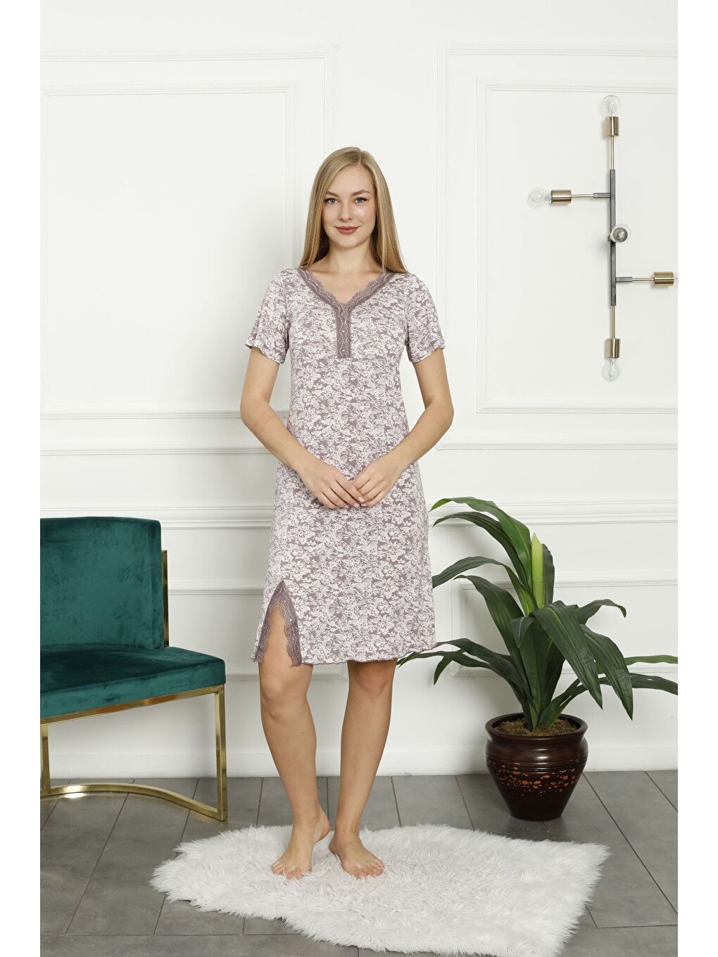 Mor Desenli Kısa Kollu Dantelli Elastanlı Viskon Gecelik-2