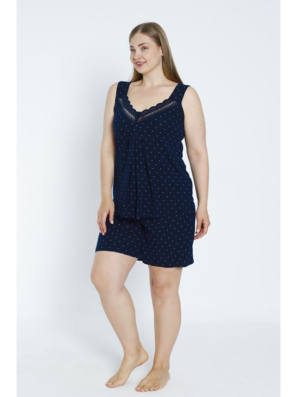 Kadın Puantiyeli Lacivert Büyük Beden Alt Üst Esnek Viskon Gecelik Takımı-3