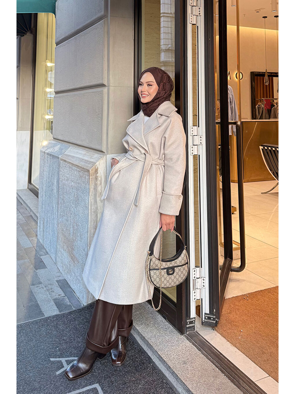 Bej Kadın Kruvaze Yaka Kaşe Kaban Taş-1