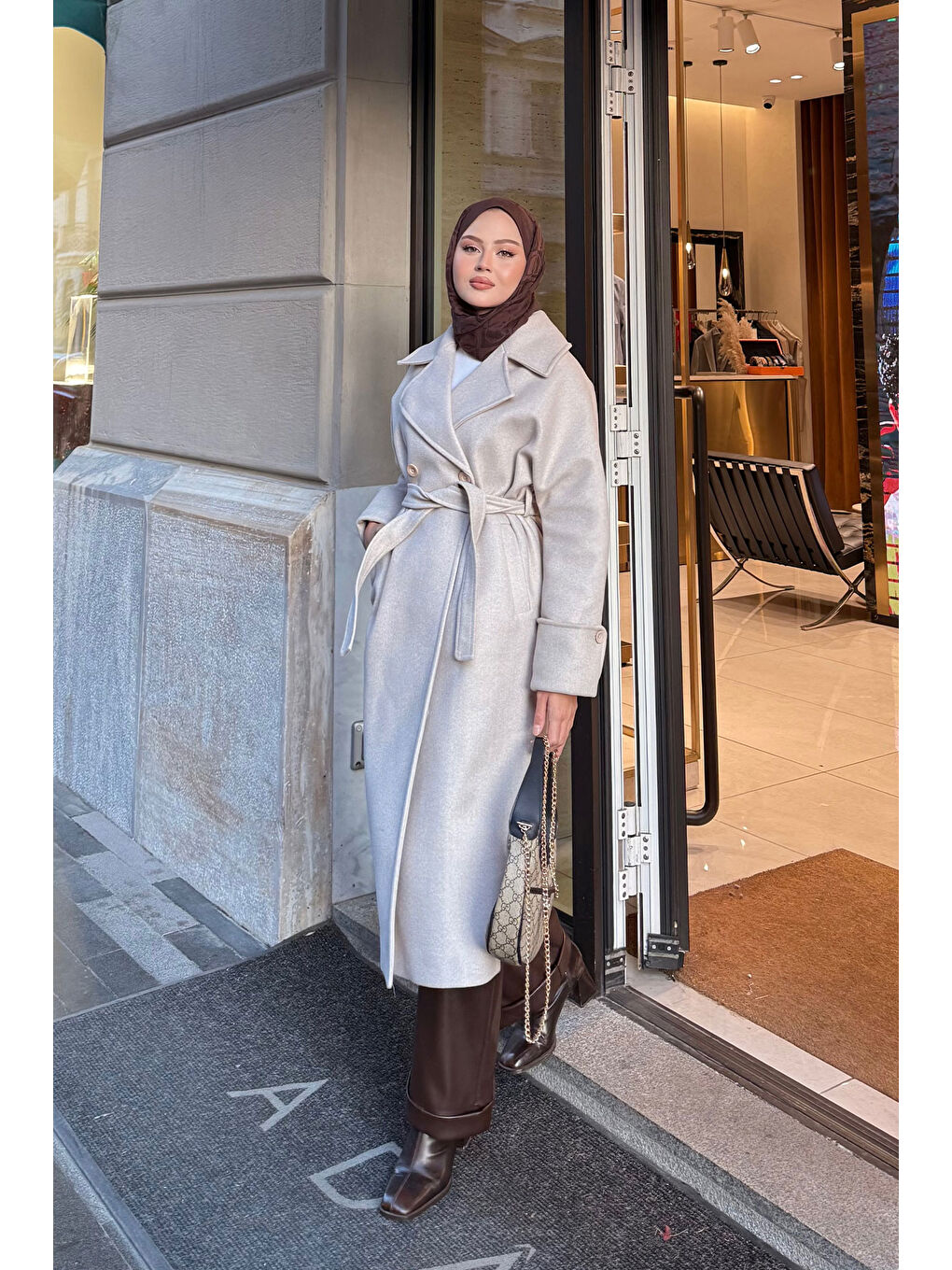 Bej Kadın Kruvaze Yaka Kaşe Kaban Taş-3