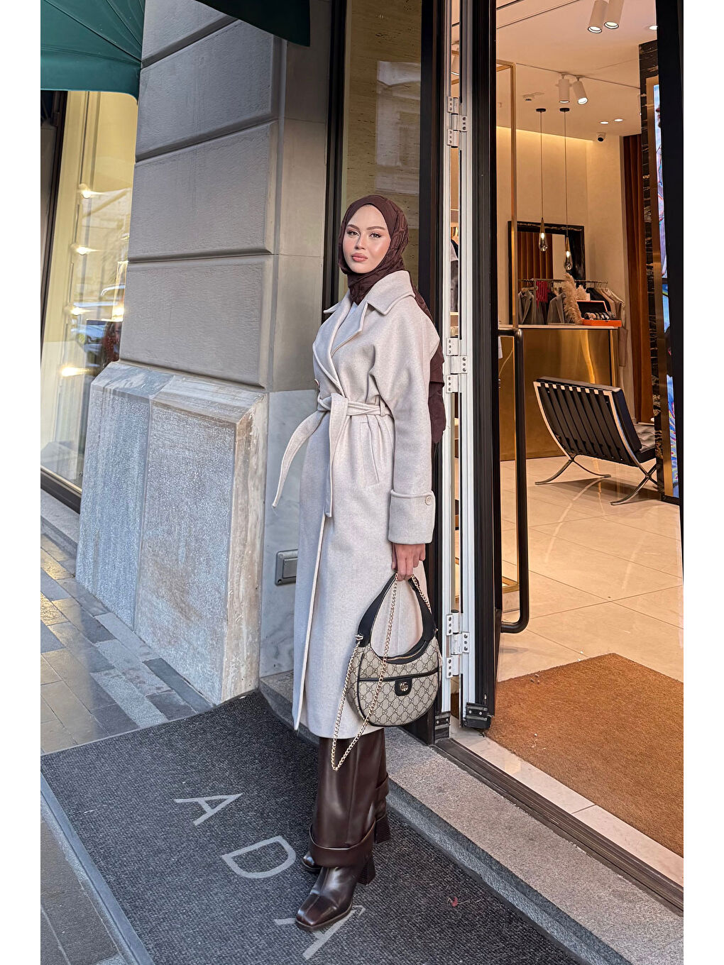 Bej Kadın Kruvaze Yaka Kaşe Kaban Taş-4