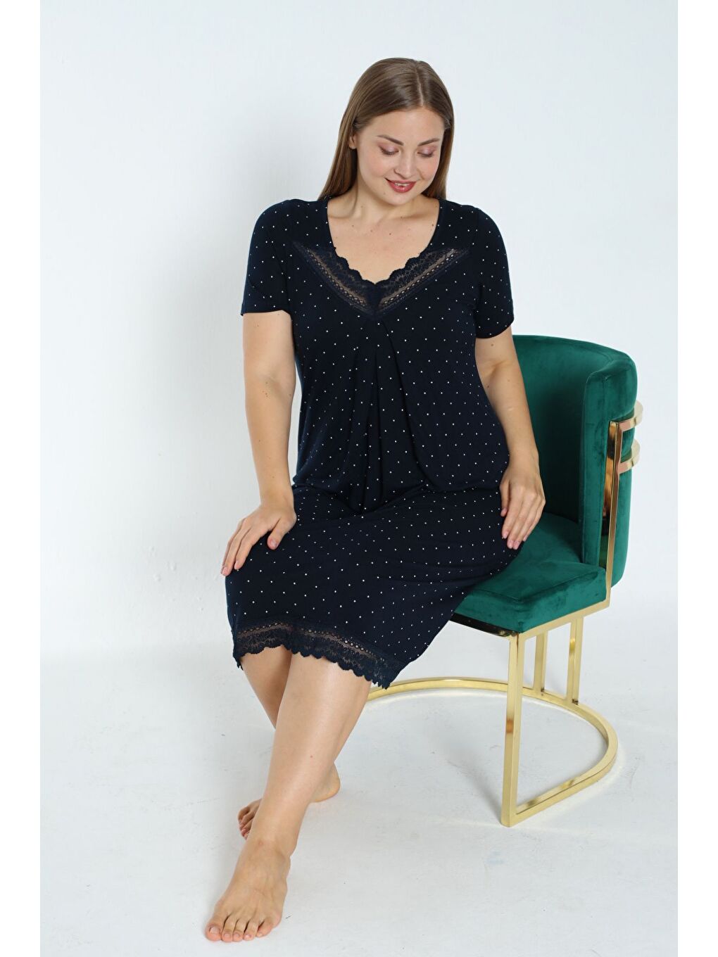 Kadın Lacivert Dantelli Büyük Beden Kısa Kollu Esnek Viskon Gecelik-3