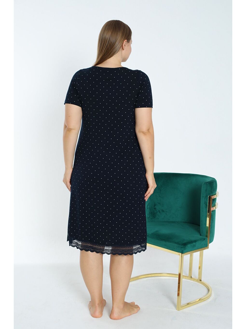 Kadın Lacivert Dantelli Büyük Beden Kısa Kollu Esnek Viskon Gecelik-4