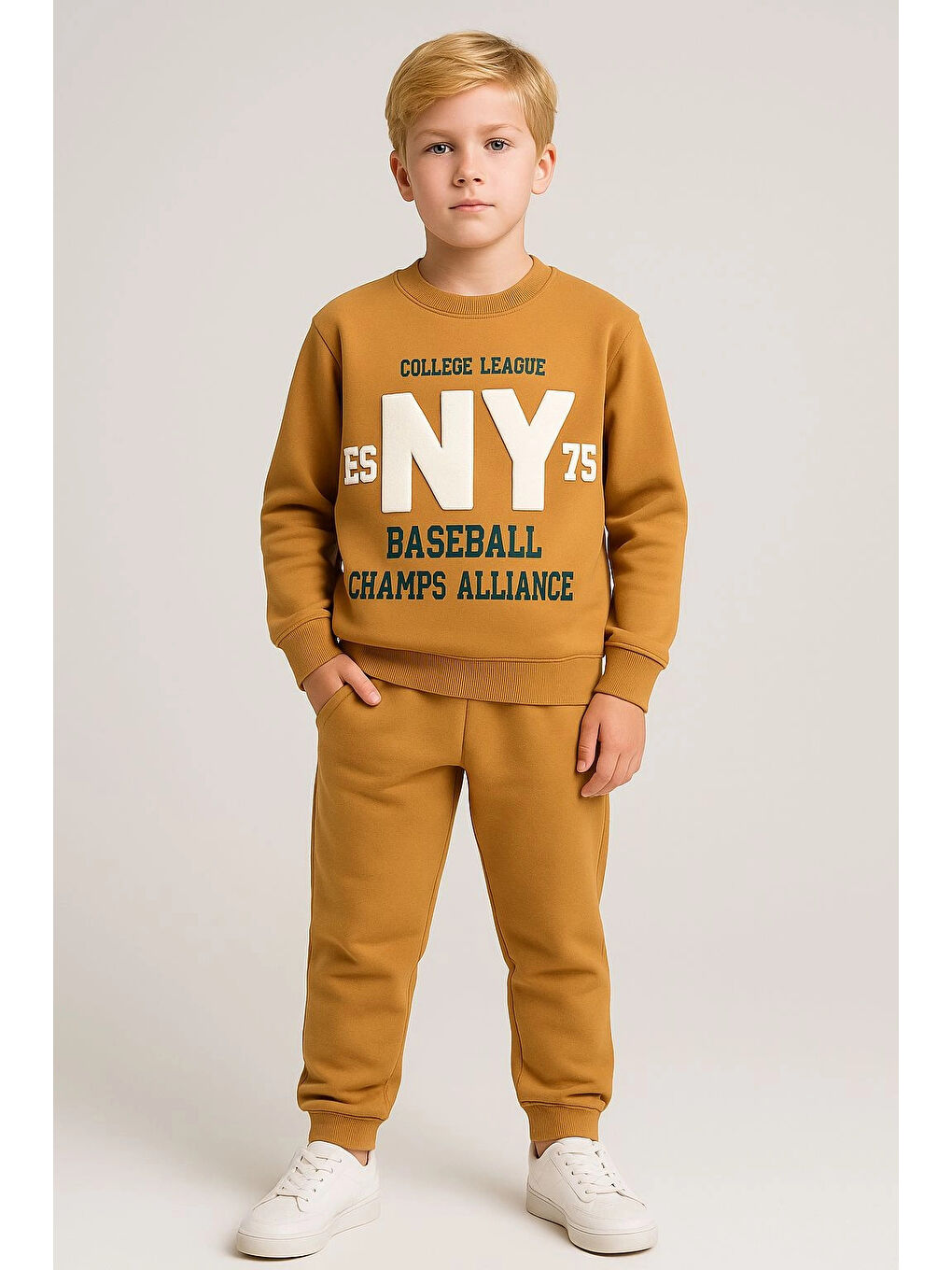 Kahverengi Ny Baskılı Erkek Çocuk Takım 20405-2