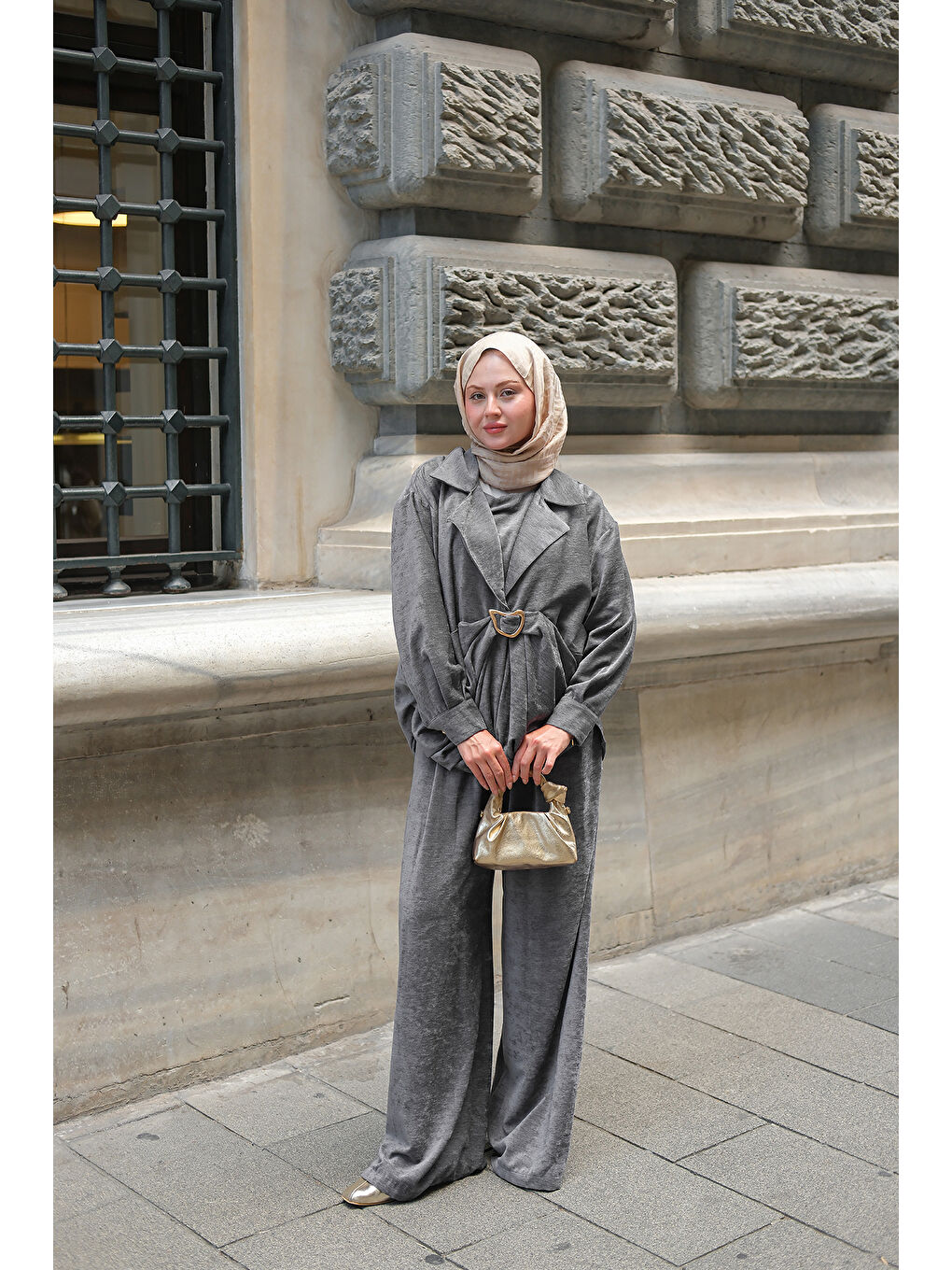 Kadın Musleya Önü Pile Detay Süet Takım Antrasit-2