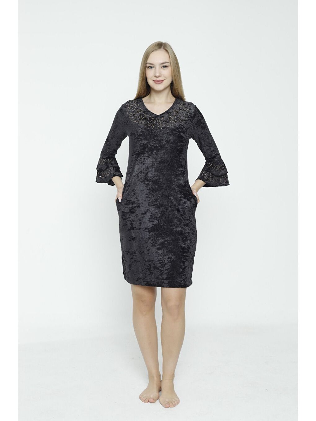 Antrasit Lacivert V Yaka Taş Detaylı Balon Kollu Kadife Elbise-1