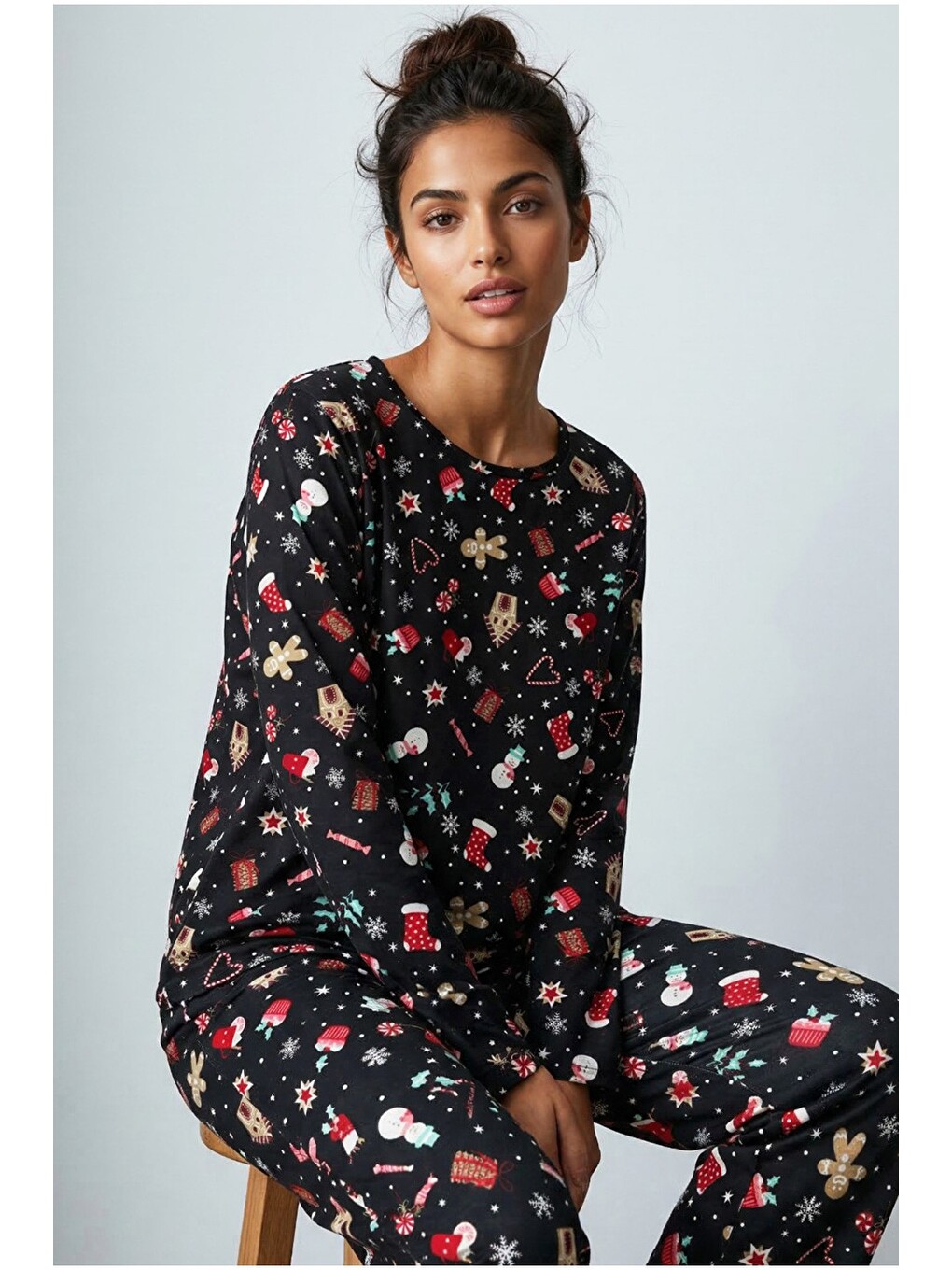Karışık Yumuşak Dokulu Süet Örme Pijama Takım 7983