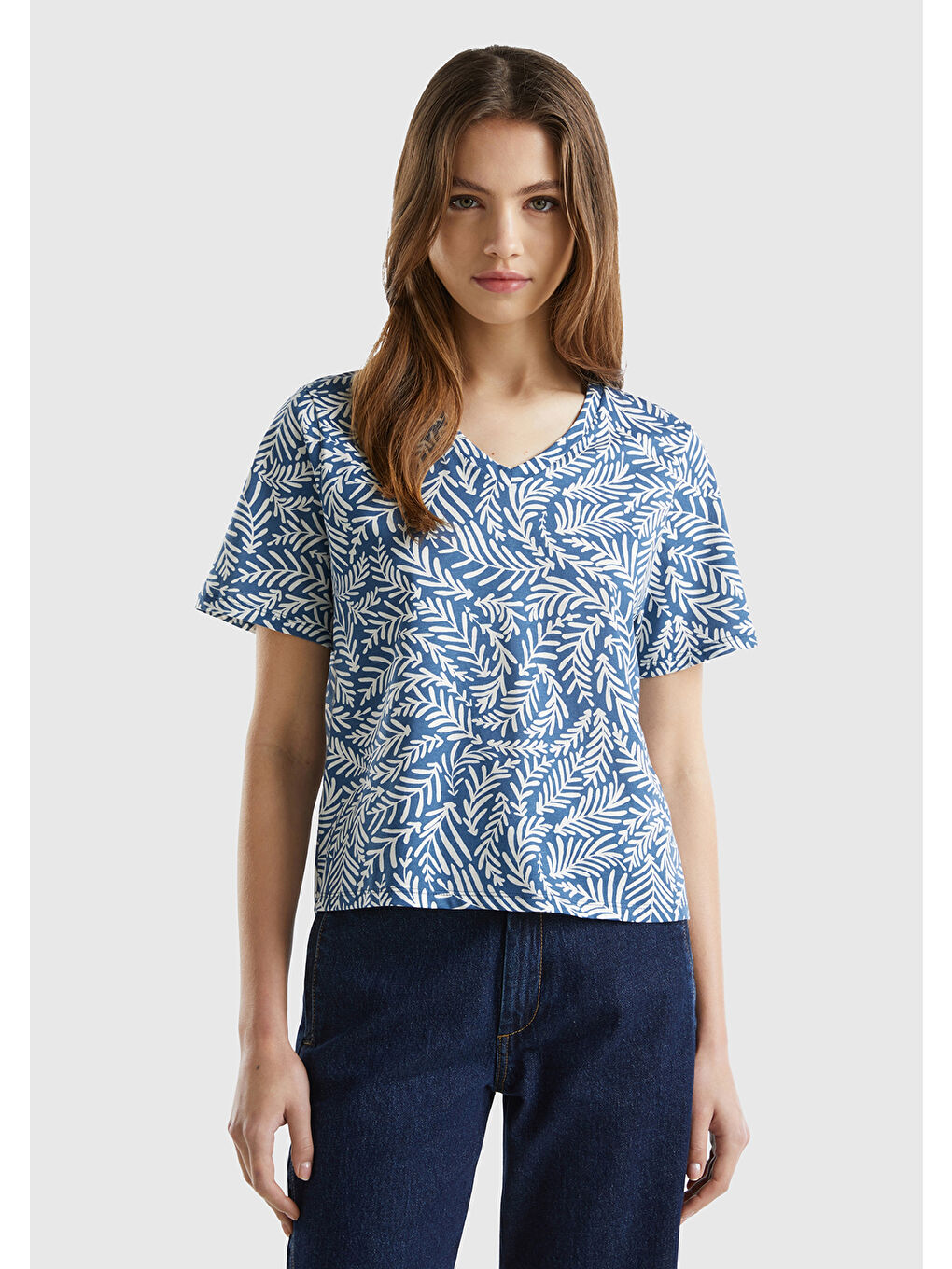Kadın Lacivert-Krem %100 Pamuk Tamamı Desenli Derin V Yaka Tişört