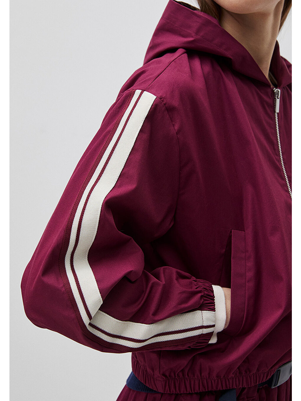 Kadın Bordo %100 Pamuk Şeritli Fermuarlı Kapüşonlu Kanvas Ceket-5