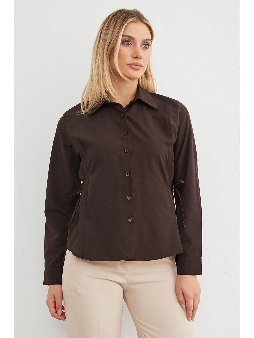 Kahverengi Basic Yanı Bağlama Detaylı Gömlek-1