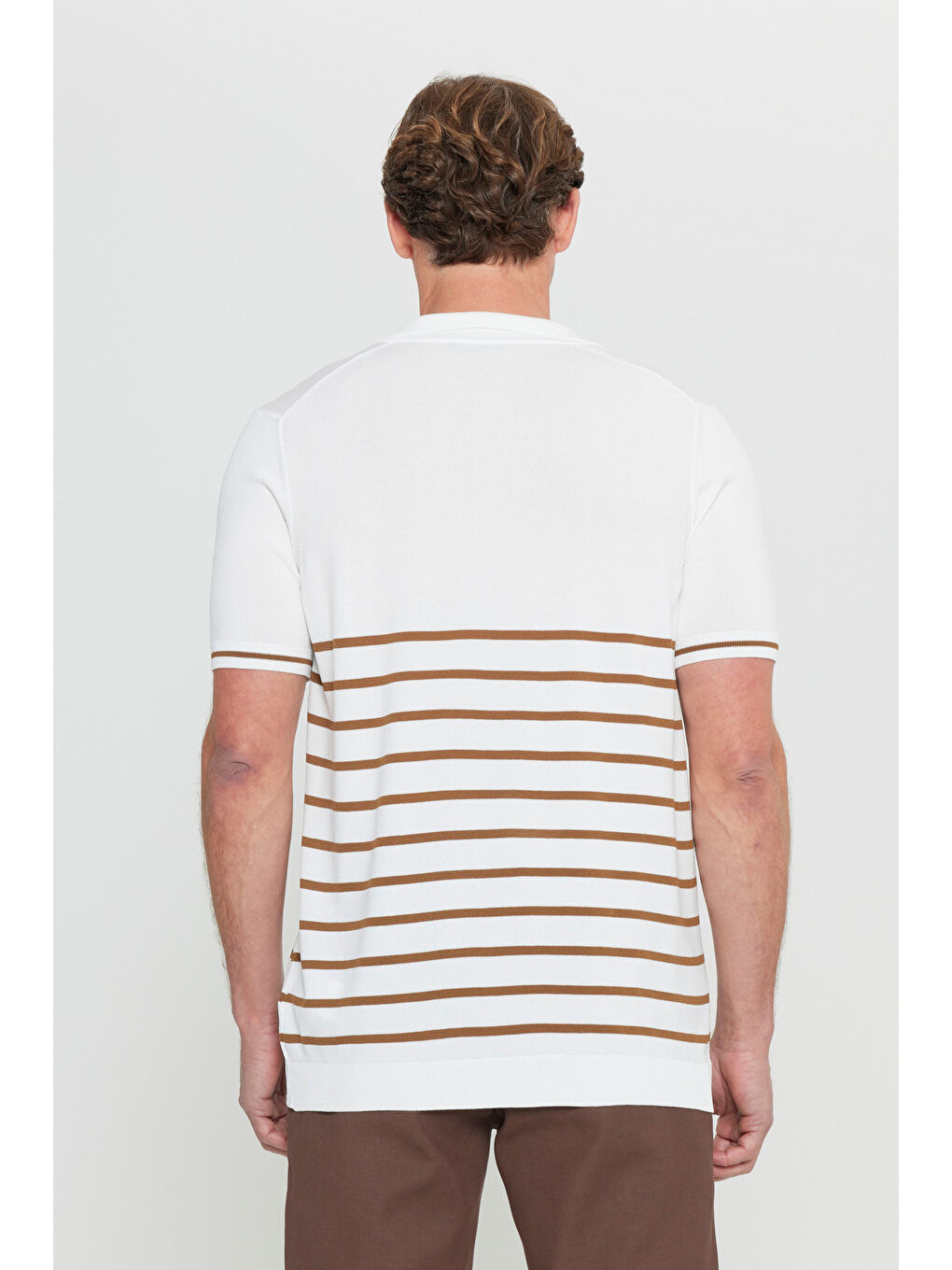 Erkek Ekru Standart Fit Normal Kesim Polo Yaka Çizgili Triko Tişört-4