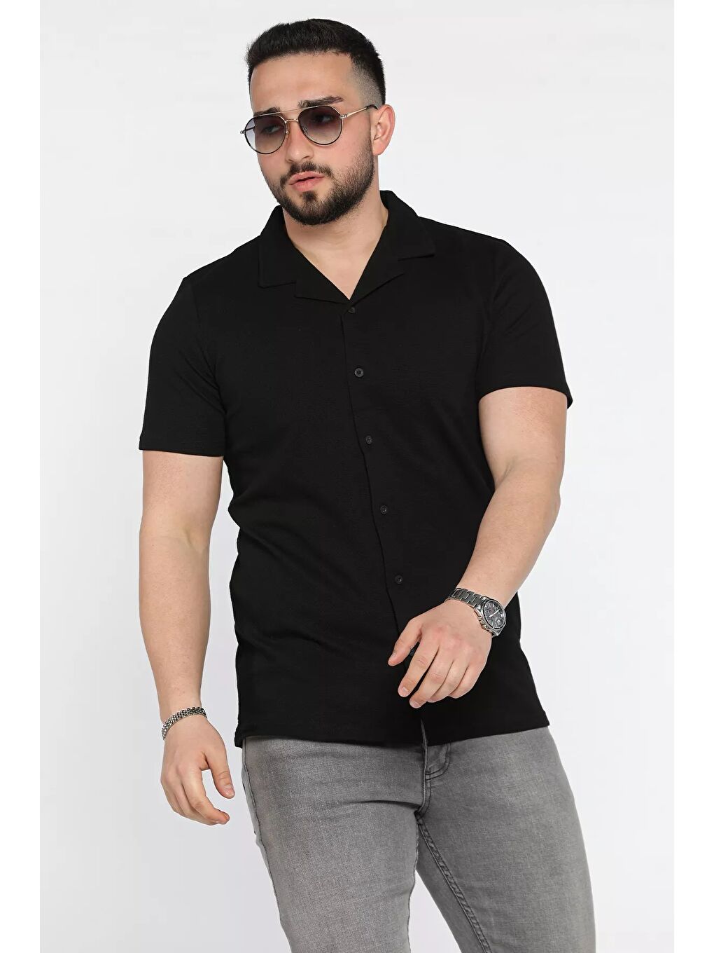 Siyah Erkek Kendinden Desenli Devrik Yaka Yarım Kol Gömlek-1