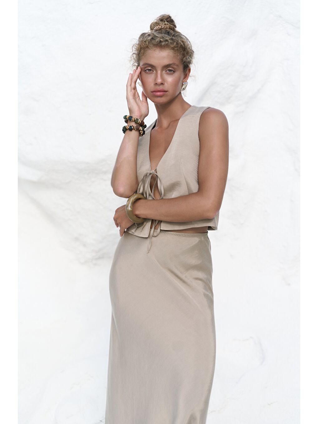 Bej Katanya Taş Yelek Etek Takım-4