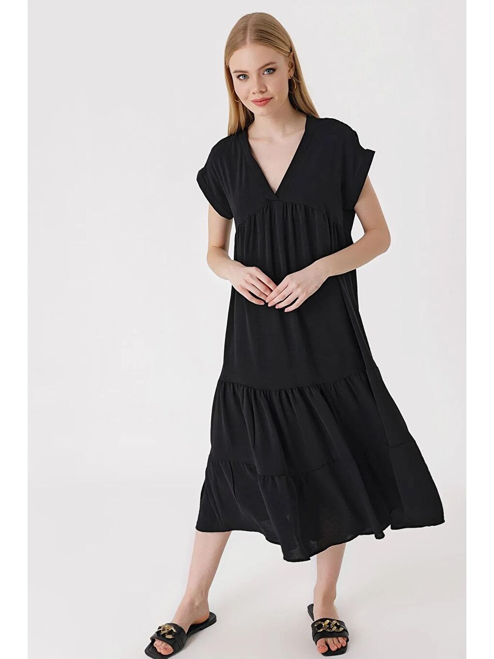 Kadın Siyah V Yaka Yazlık Uzun Ayrobin Elbise-1