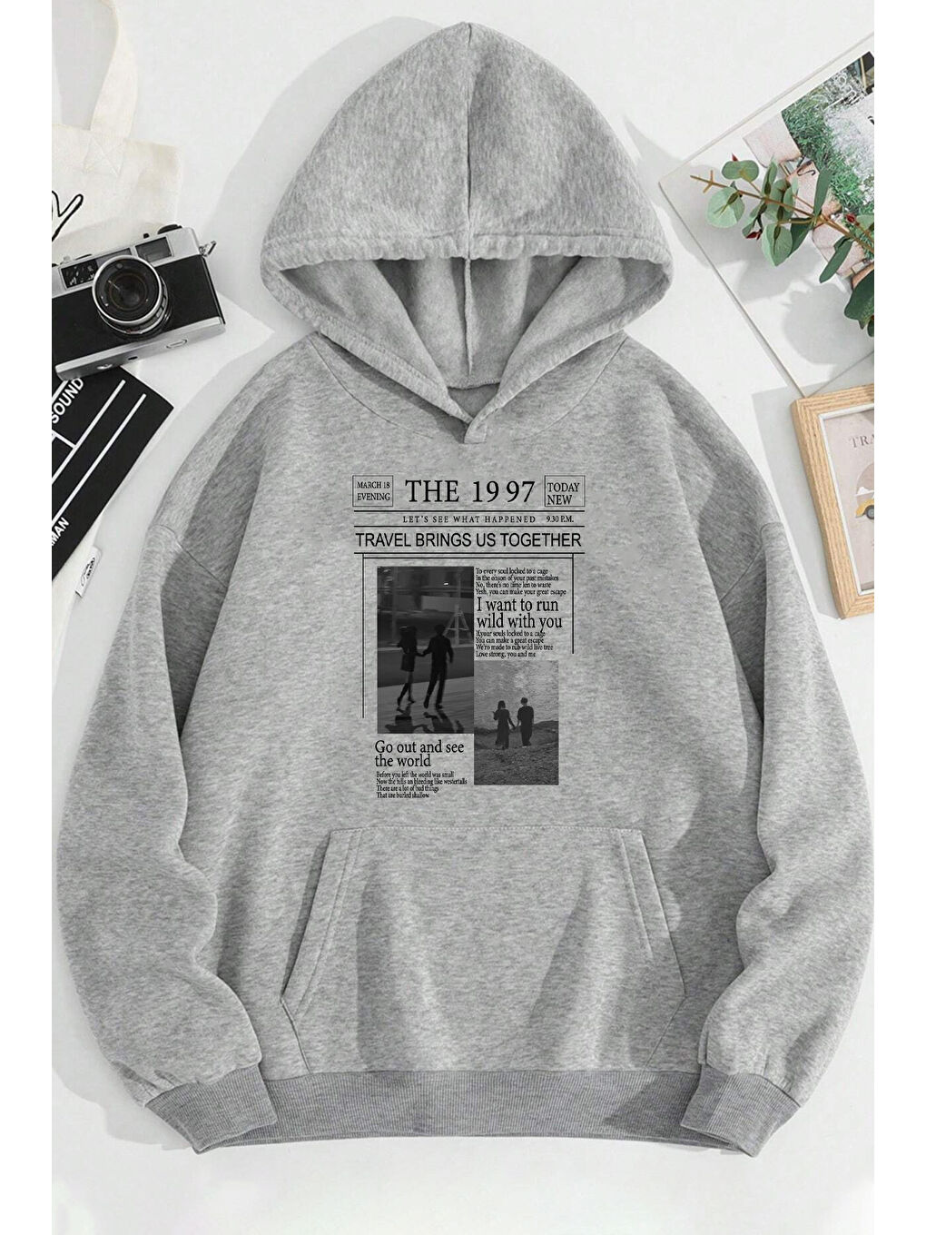 uyguntarz Gri Unisex The 1997 Travel Baskılı Sweatshirt