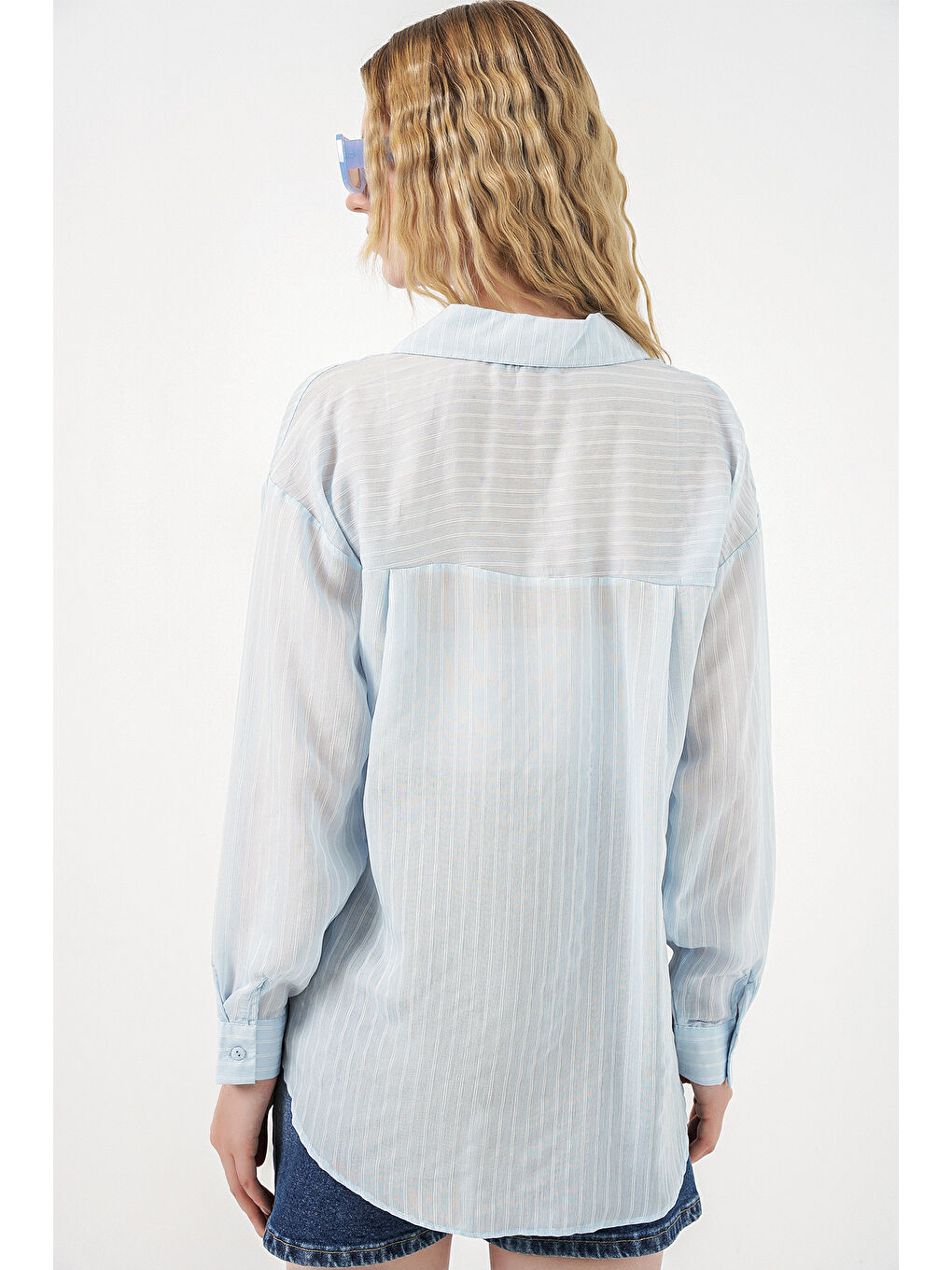 Kadın Tek Cepli Çizgili Oversize Gömlek 20375 - Mavi-3