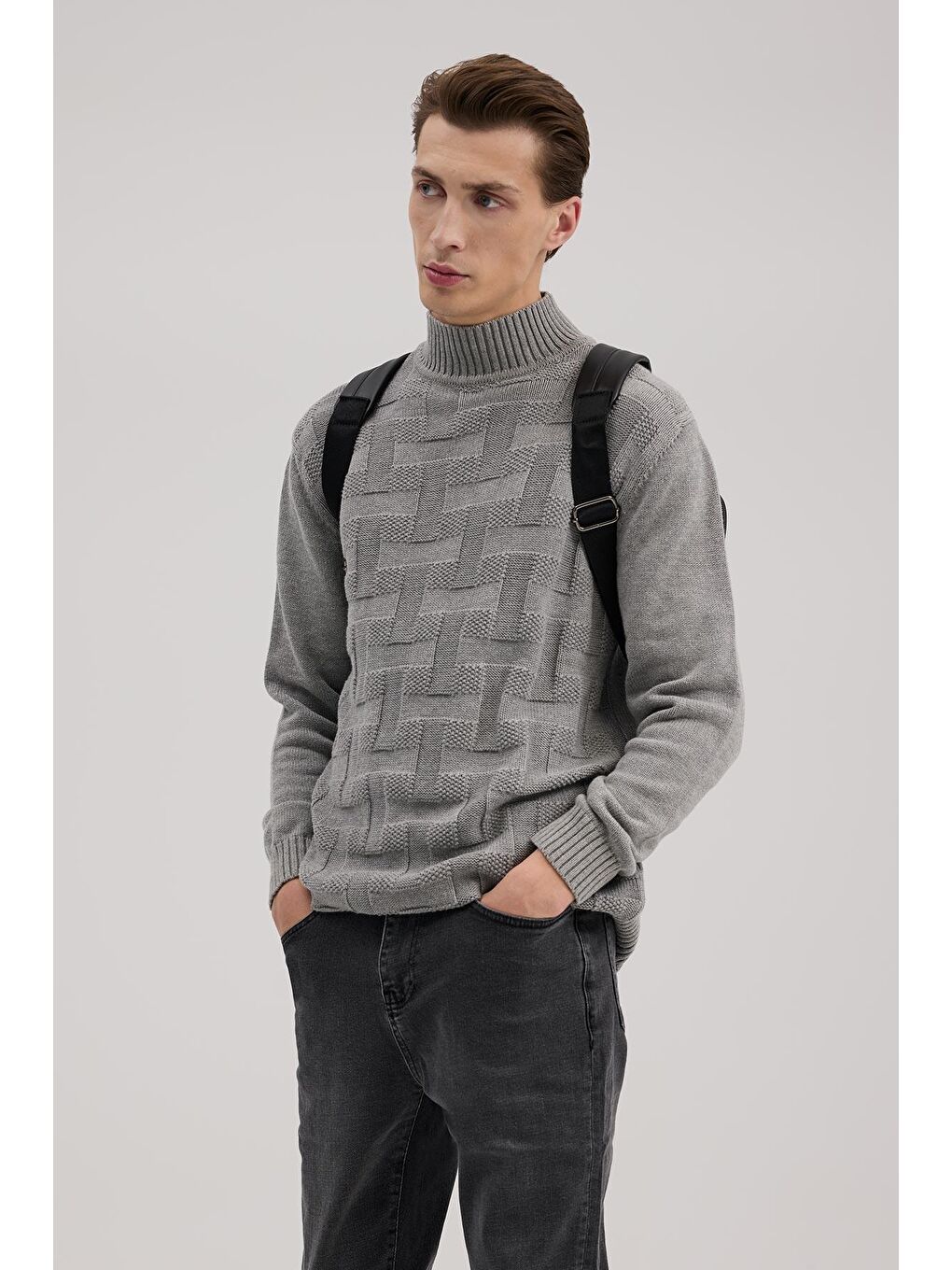 Gri Slim Fit Tam Balıkçı Yaka Desenli Triko Kazak-1