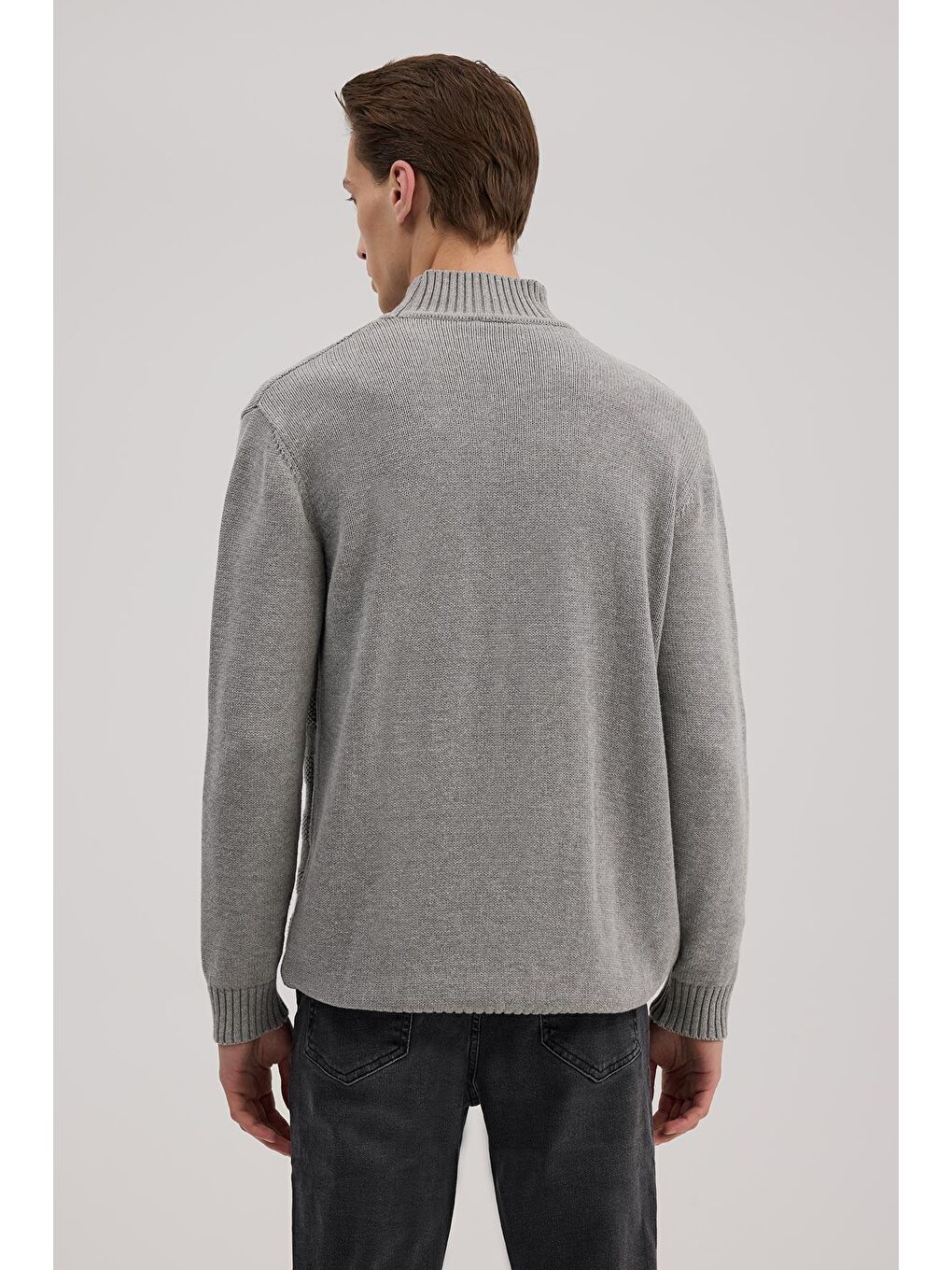 Gri Slim Fit Tam Balıkçı Yaka Desenli Triko Kazak-3