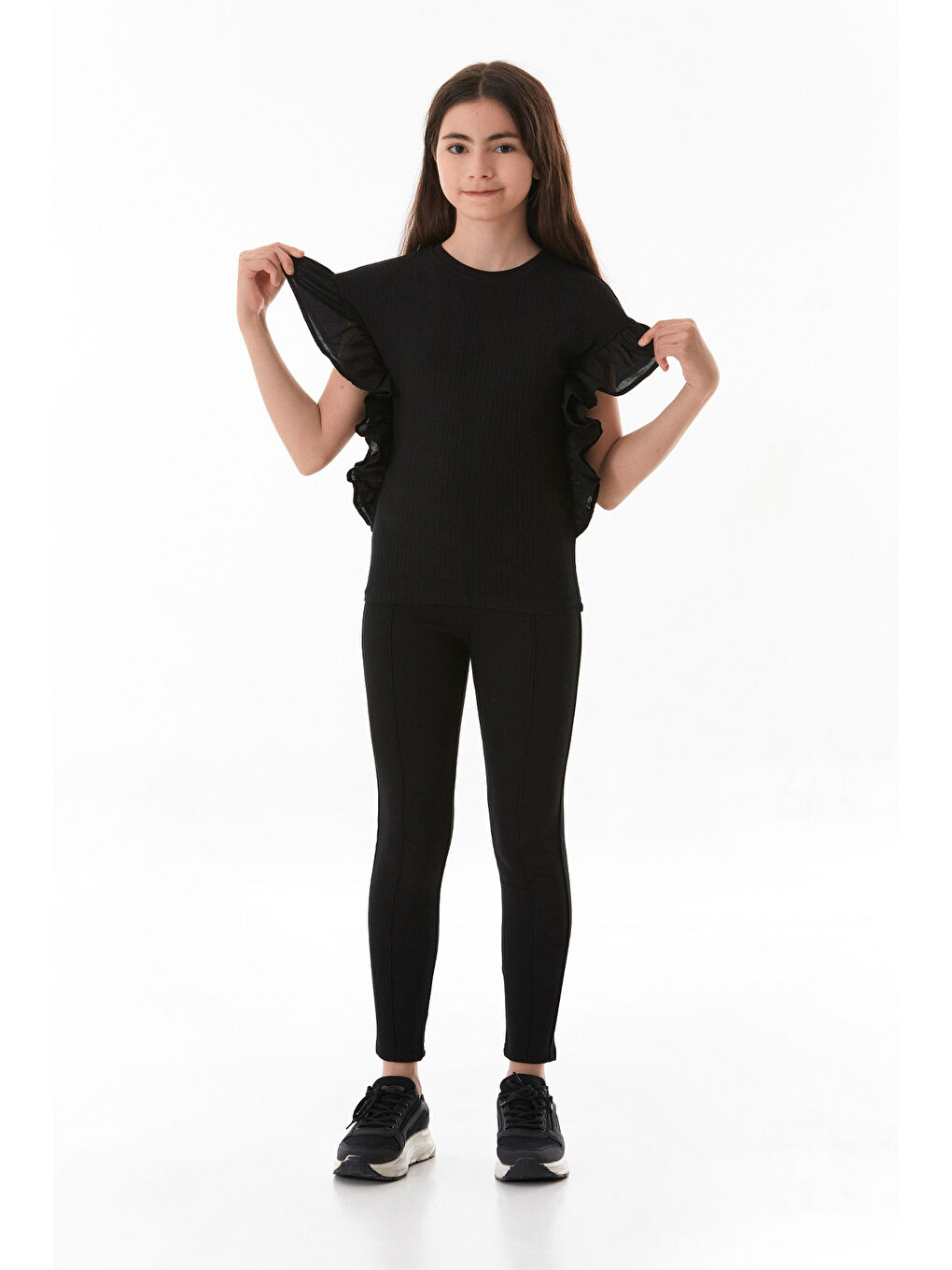 Siyah Fitilli Kolları Volanlı Kız Çocuk Body-2