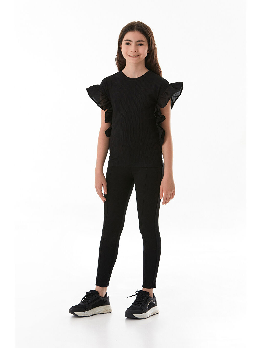Siyah Fitilli Kolları Volanlı Kız Çocuk Body-4